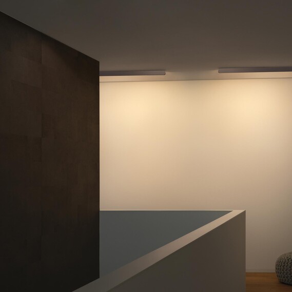 Wallwasher Mito alto side goldmatt